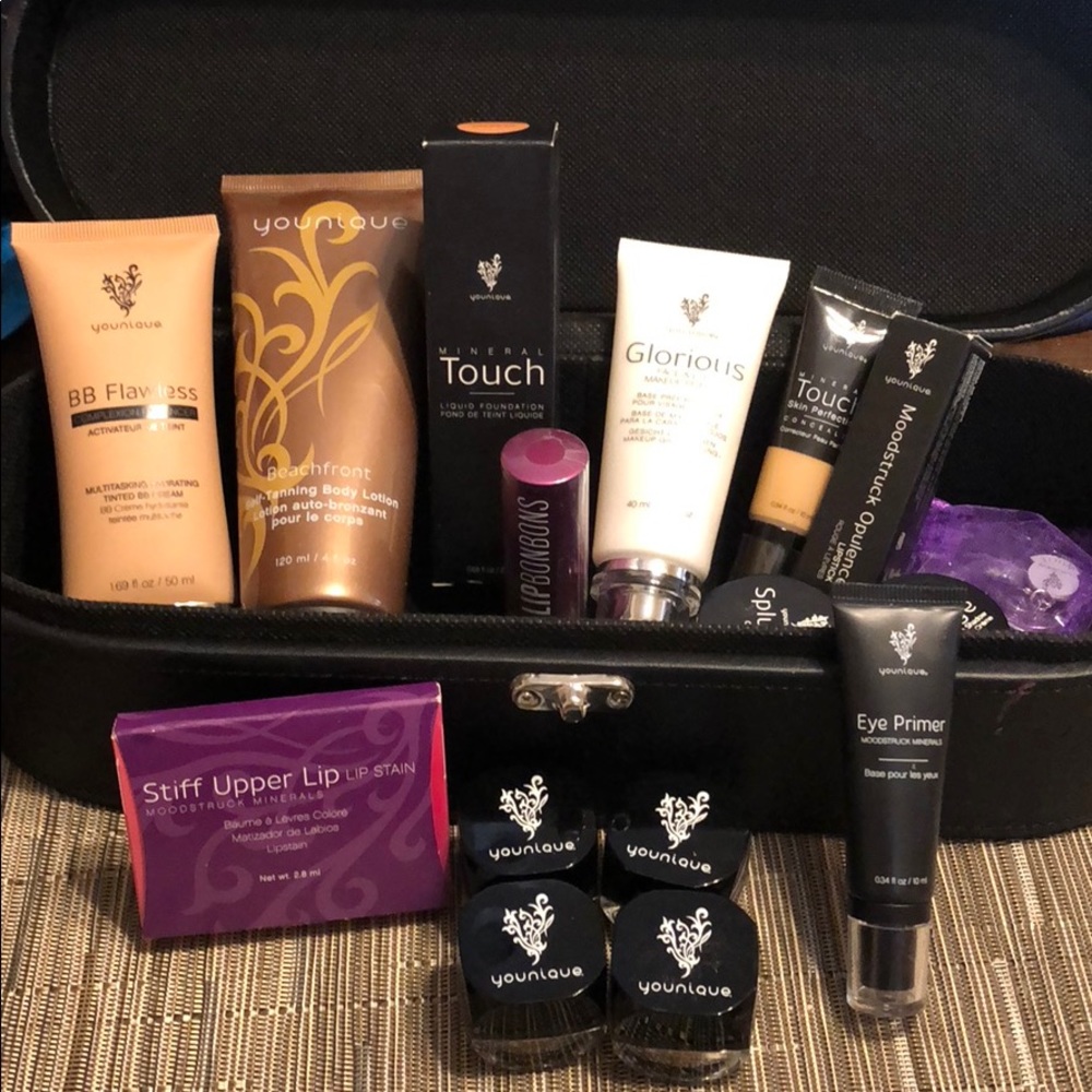 Lot of Younique makeup